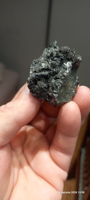 Minerały skamieniałości antymonit