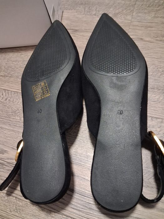 Buty nowe zamszowe