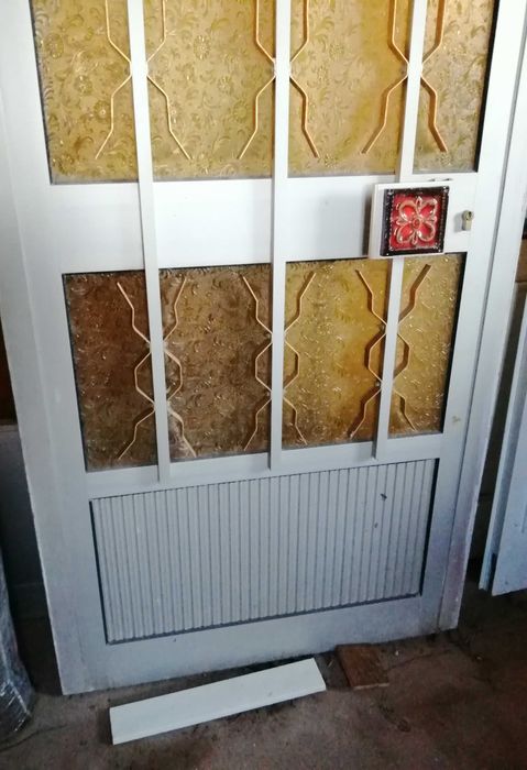 Porta de Alumínio com Aro