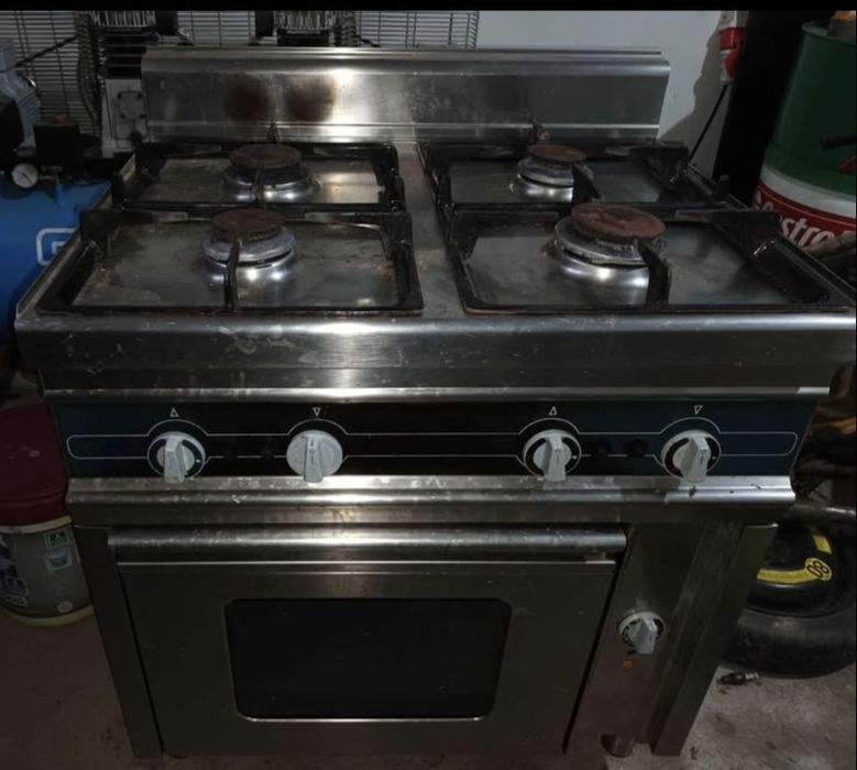 Vendo  fogão  profissional