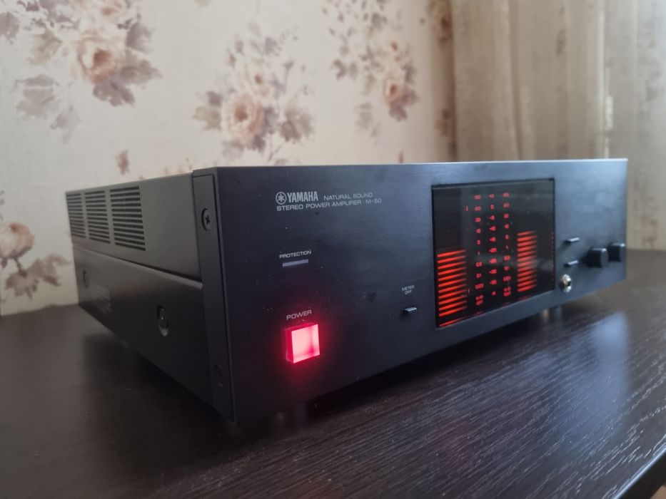 Оконечный усилитель Yamaha m50