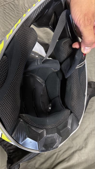 Capacete Airoh XL