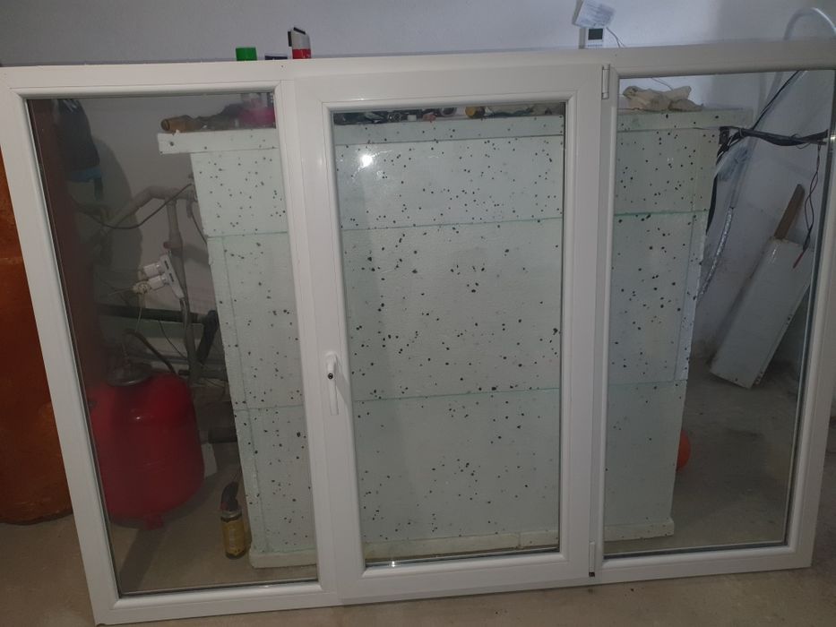 Продам вікно пластикове2.07на1.46