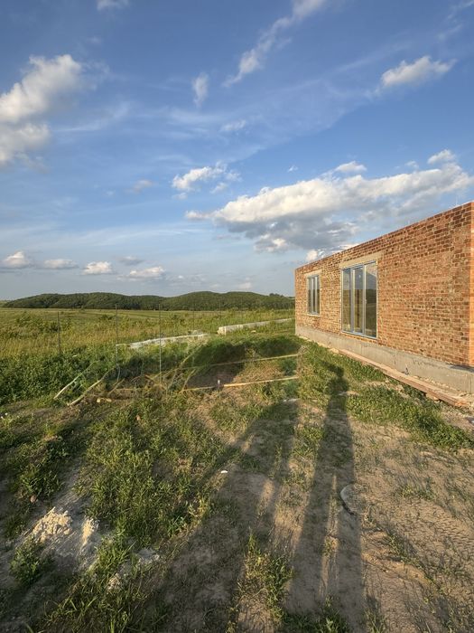 Продам стильну американку з внутрішніми роботами