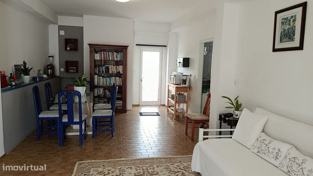 Moradia T9 Isolada com Jardim em Sagres