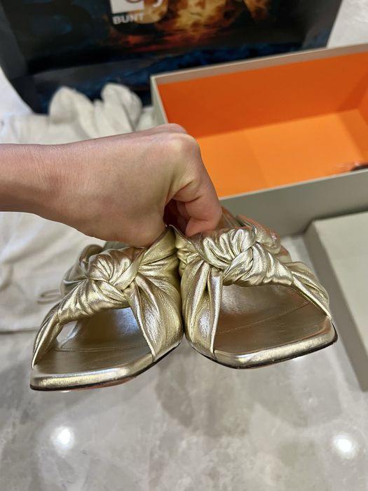Босоножки Santoni!