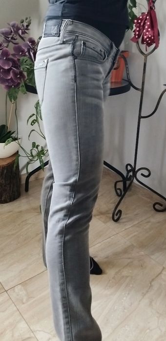 Mega jeansy mng biodrówki m