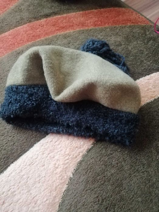 Czapka damska, beret.