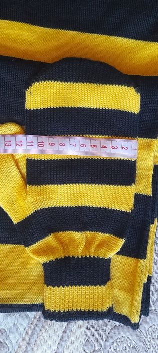 Шарф з рукавичками