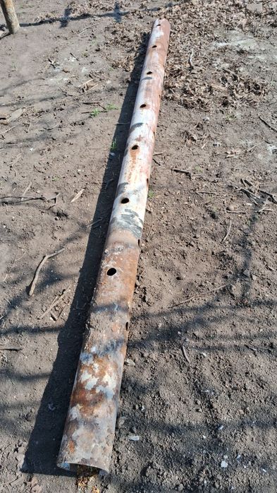 Продаю 3  железные трубы.