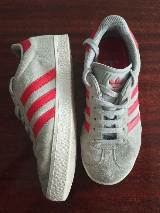 Adidas Gazelle tamanho 32