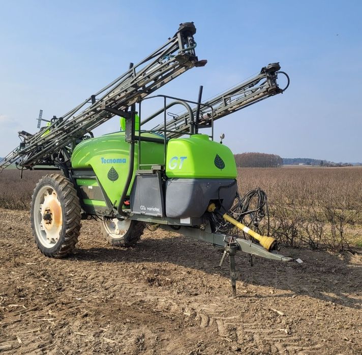 Opryskiwacz tecnoma 3000l szerokość 24m / 12m możliwość skrócenia na 21m komputer bravo 180s transport
