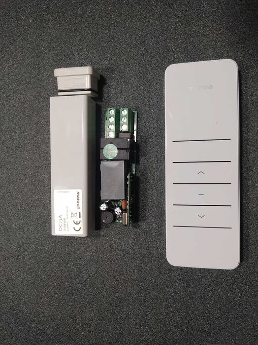 Приемник и пульт для мотора ролет, маркиз, штор DOOYA DC73A