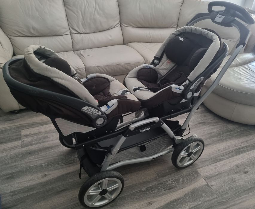 Carrinho de Gémeos Peg-Pérego + 4 Ovos | Prático e Confortável