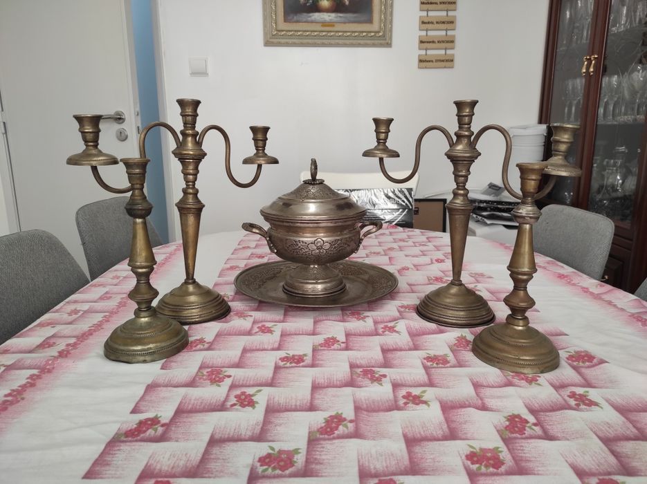 Lote Vintage Casquinha Nacional - Candelabros e Centro de Mesa