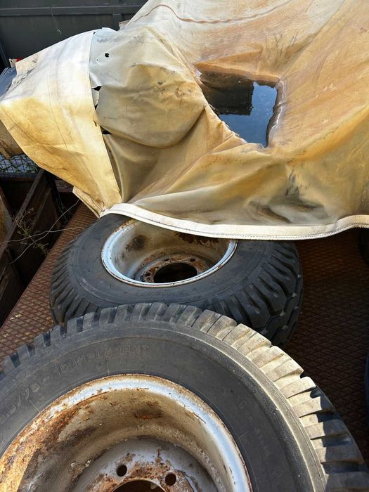 Pneus Diversos Usados