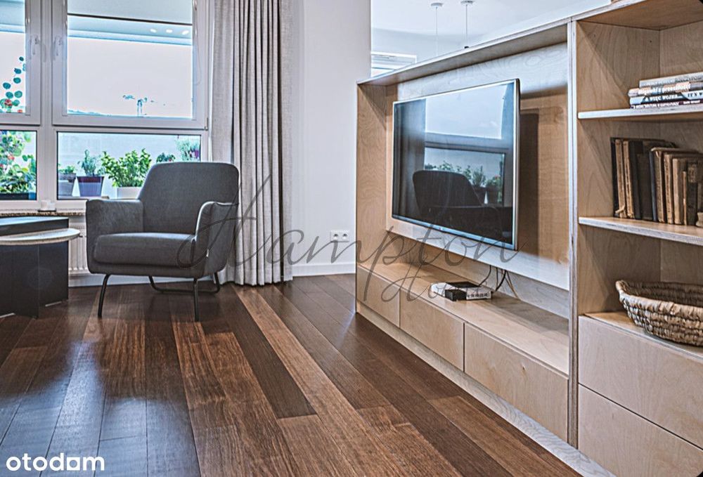 Nowoczesny apartament z dużym balkonem i recepcją