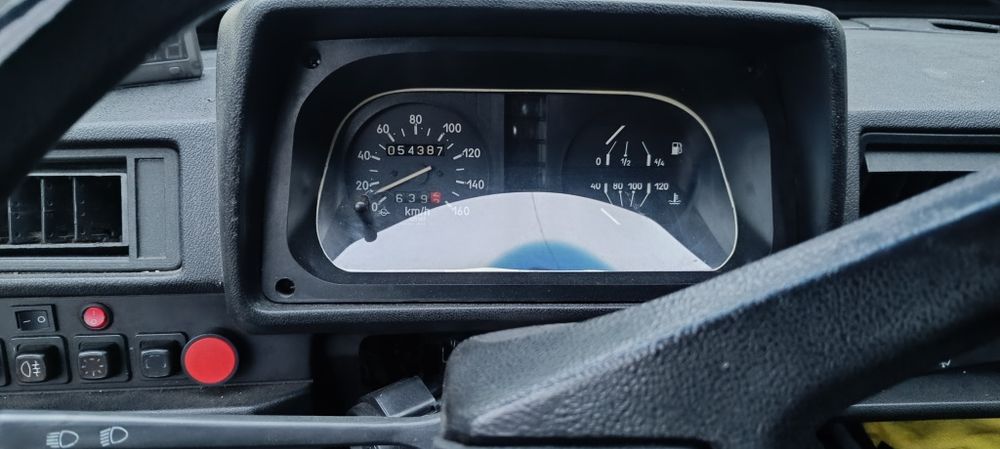 Автомобіль Таврія 1102