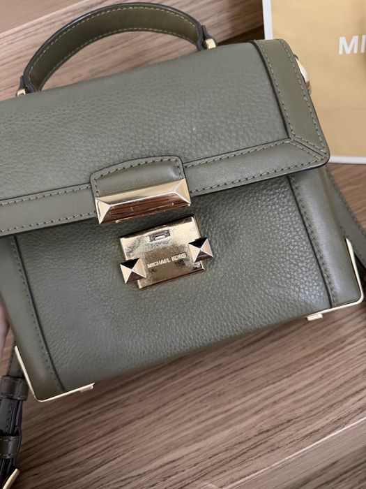 Сумка оливкова Michael Kors Jayne