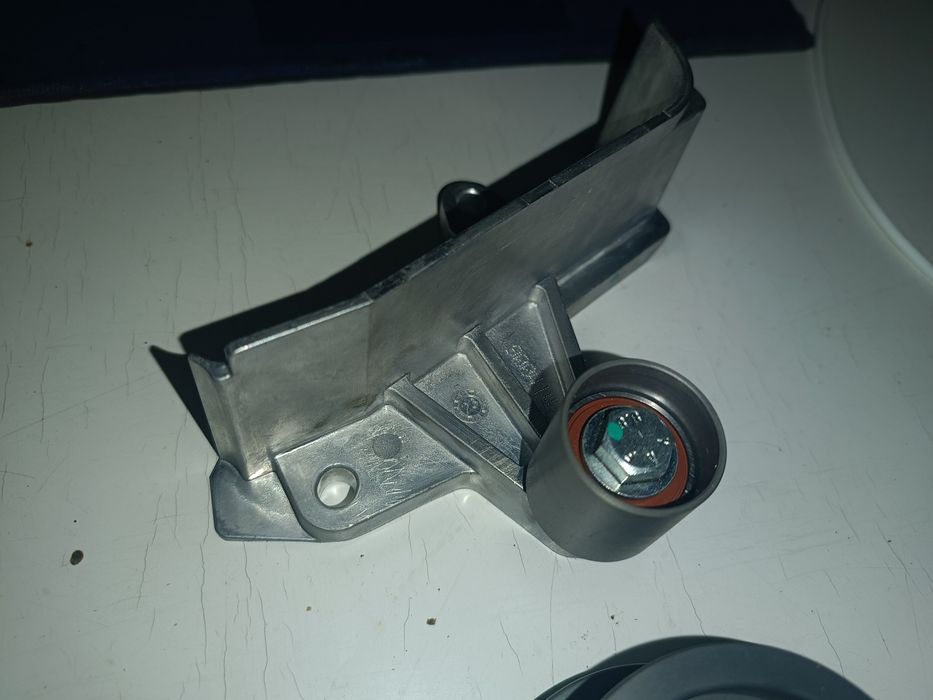 Комплект грм,audi 2.0 alt . 530054610 ina