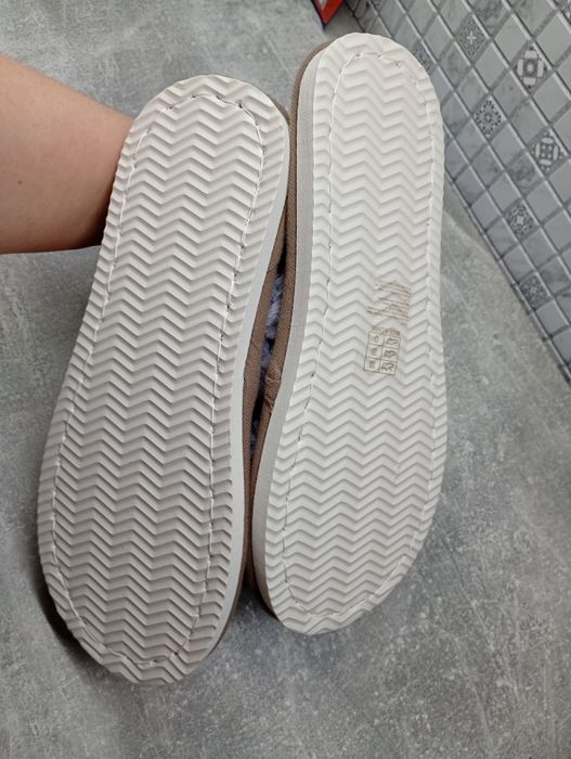 Nowe kapcie damskie 39 40