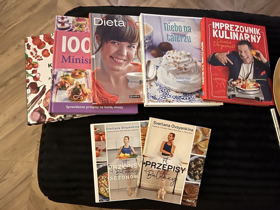 Ksiazki kucharskie pakiet 7 szt