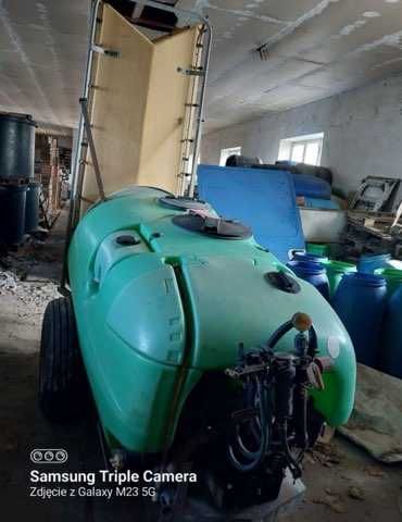 Sprzedam opryskiwacz sadowniczy bury 1000l kolumna