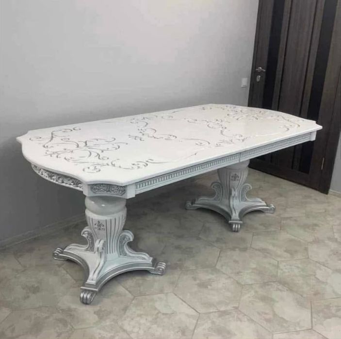 Столи для вітальні натуральне дерево в наявності від виробника