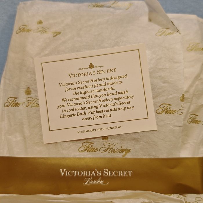 Oryginalne pończochy Victoria's Secret