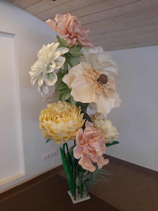 Оренда фотозони,  ростових, великих квітів, м. Свалява Закарпатська