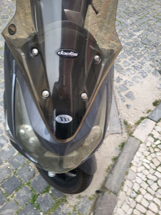 Mota 125cc maxi scooter