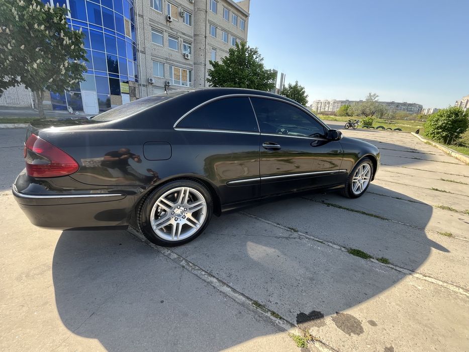 Продам Мерседес clk 2,7