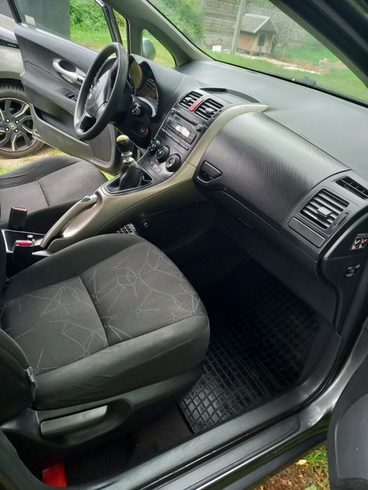 Toyota Auris 2009