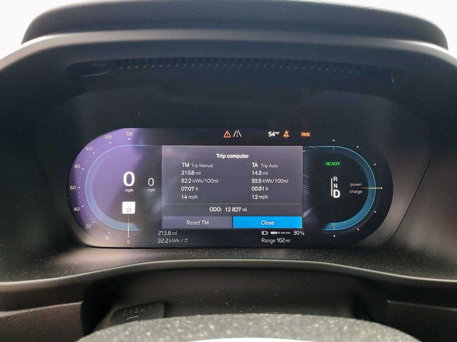 Volvo XC40 Recharge Pure P8 Vin code YV4ED3UB2N2711991 він код