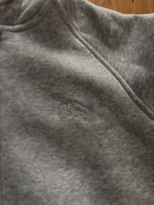 Nie uzywana bluza burberry