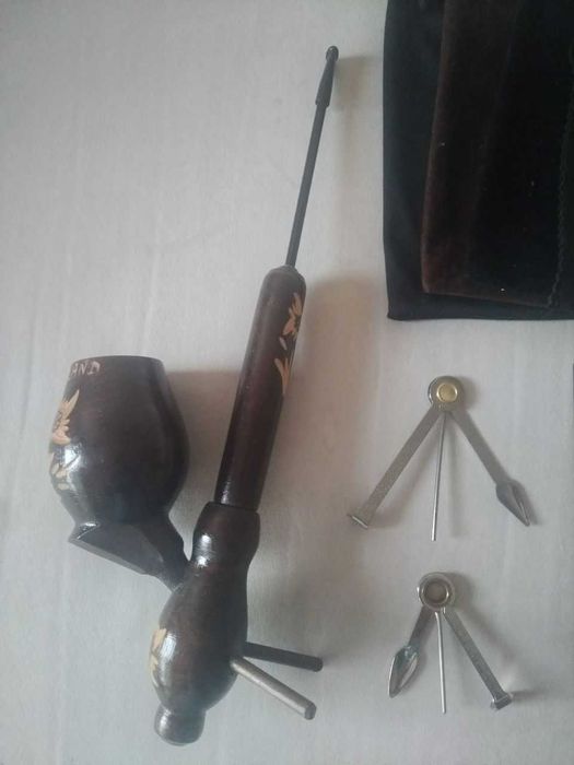 Cachimbo Suísso Trabalhado em Madeira (NOVO)