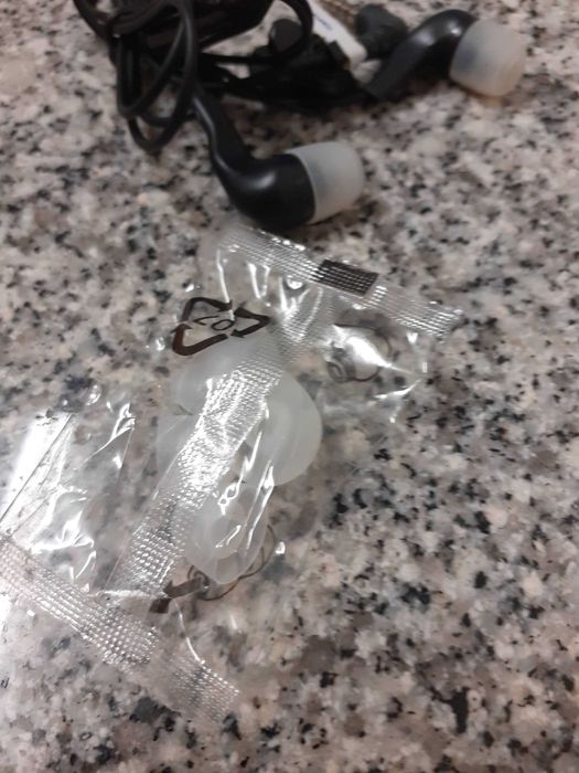 Fones de Ouvido Ytone