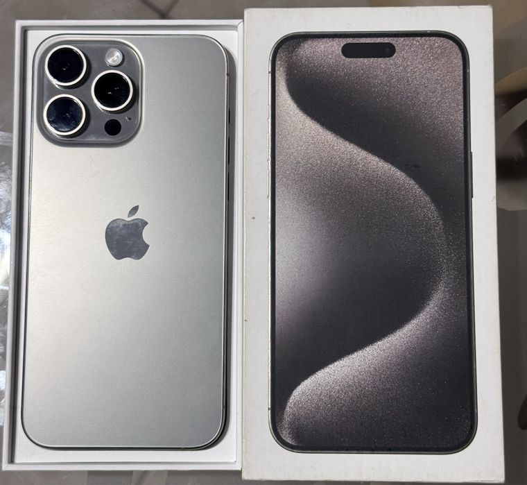 Продам iphone 15 pro max 512gb
