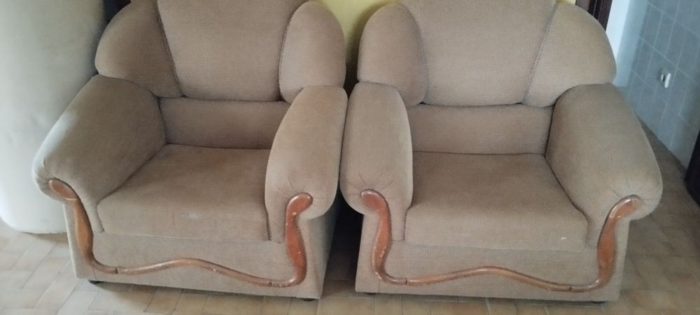 Sofás individuais em tecido