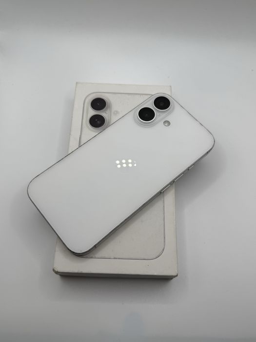 iPhone 16 Biały kondycja 94% 128 GB