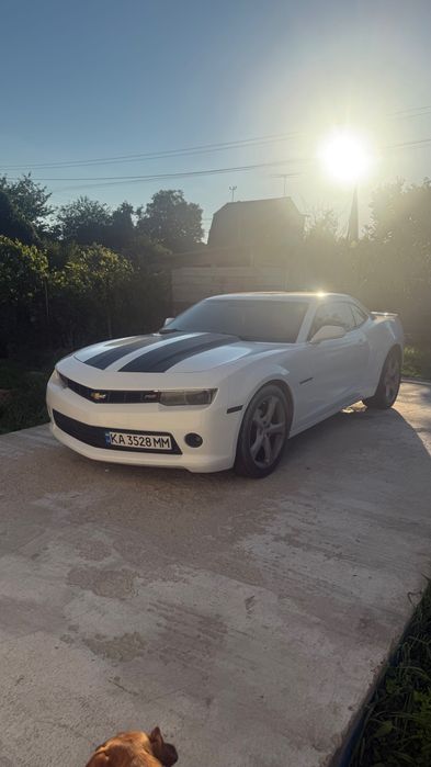 Продаю Chevrolet Camaro RS