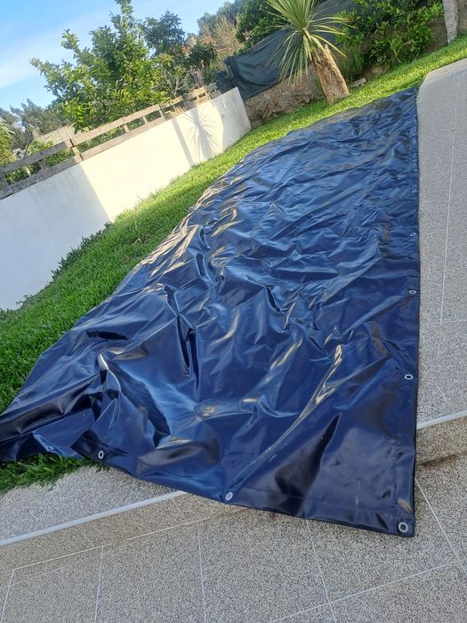 Vendo toldo com ilhos ,novo,5x2.5,preto