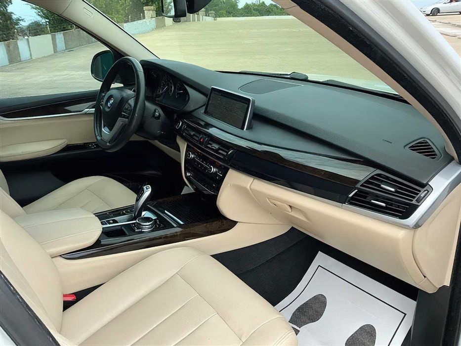 BMW X5      2017