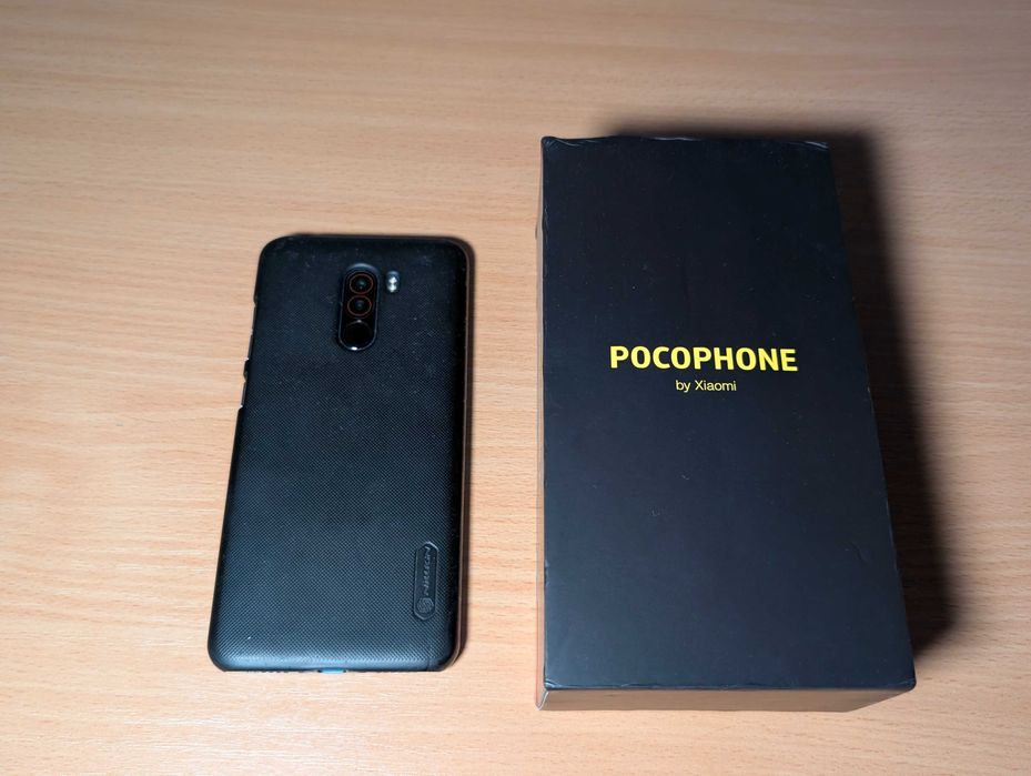 Смартфон Xiaomi Poco F1 6/64Гб | Snapdragon 845 | IPS | + Чехол