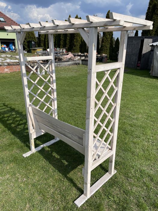 Pergola ławka ogrodowa