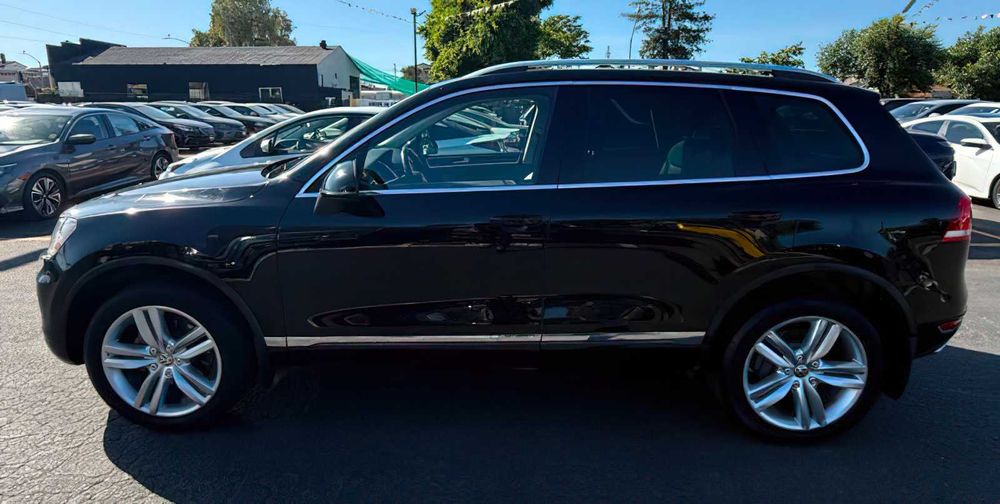 Volkswagen Touareg Executive      2013