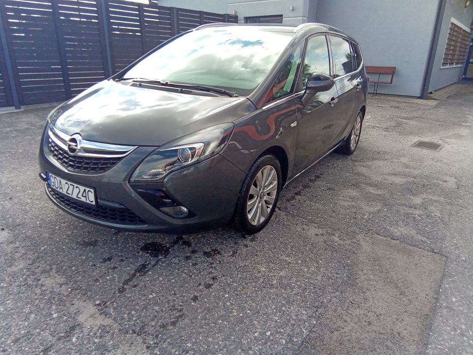 Opel Zafira c 2012r 2.0 CDTI 7 osób