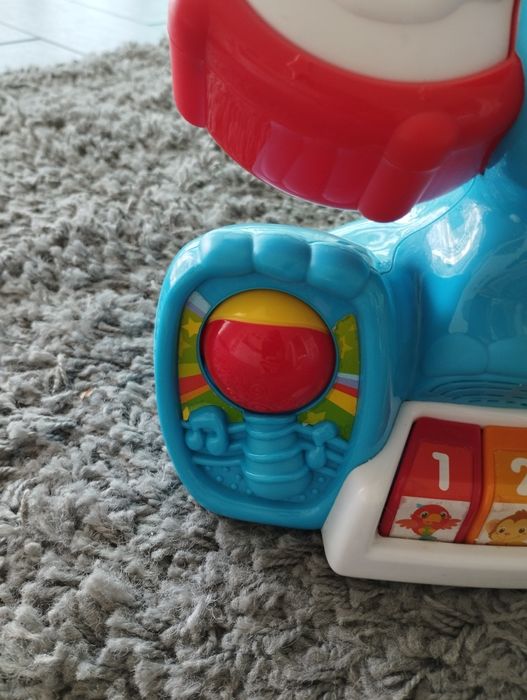 Elefante musical Clementoni