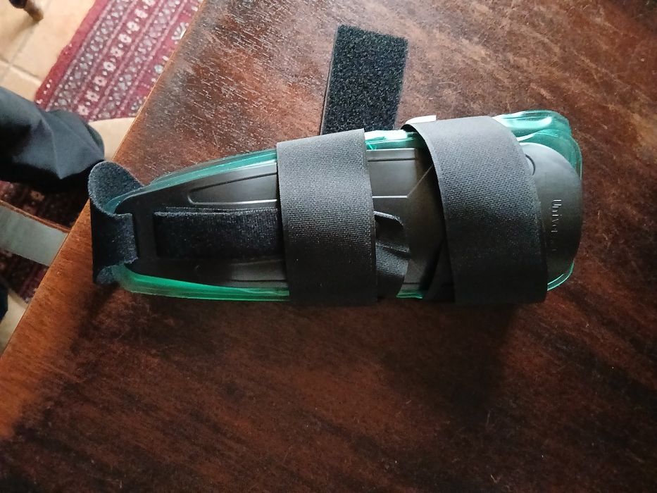 Estabilizador tornozelo universal com bolsa de gel