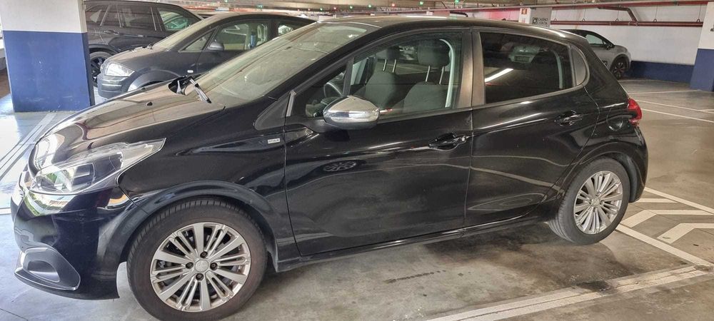 Vendo Peugeout 208 Style 2017
